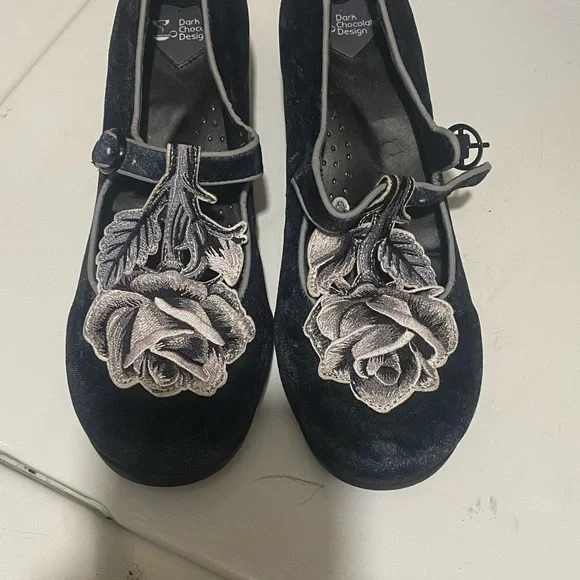 Dark Chocolate Design Black Floral Heels - Picture 1 of 4